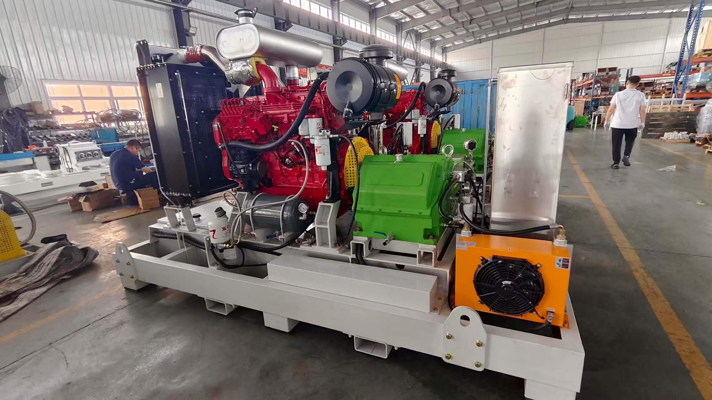 Máy bơm nước siêu cao áp